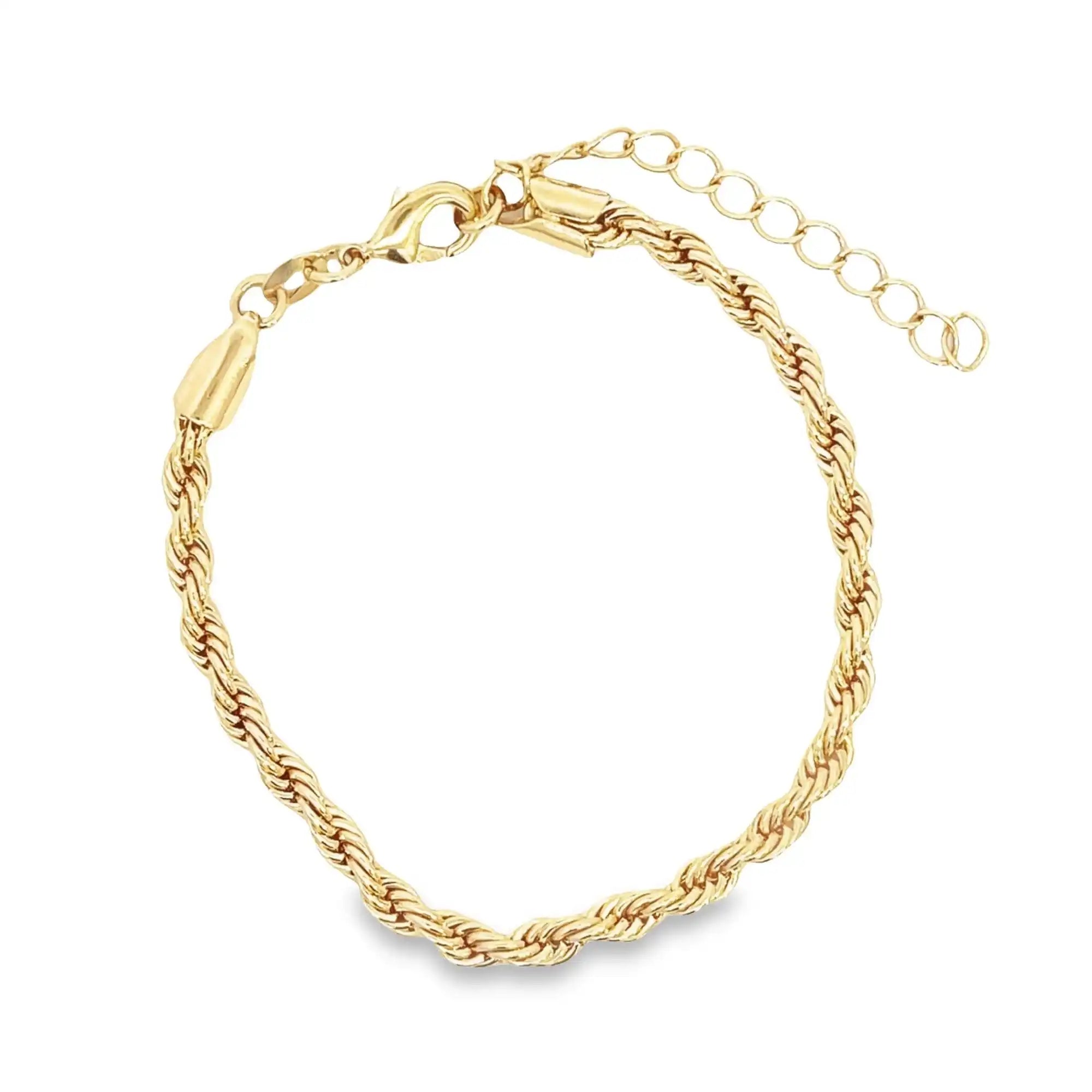 Close-up of 4mm rope chain bracelet in 18K gold plating with adjustable clasp, ideal for men and women seeking luxury jewelry.